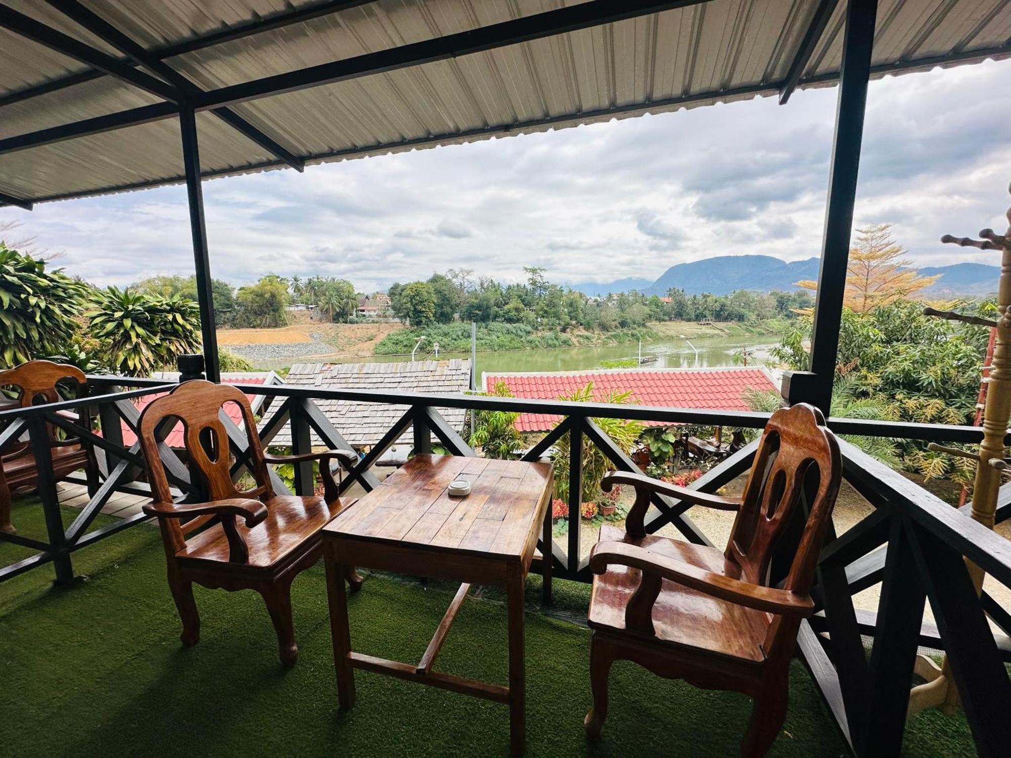 Kingkham Riverside Hotel Luang Prabang Exterior photo